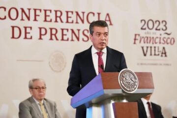 Rutilio Escandón participa en informe del Programa Nacional de Reconstrucción, en conferencia matutina de AMLO