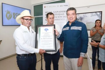 Atestigua Rutilio Escandón presentación del Sello Ganadero ECOGAN Chiapas