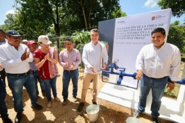 En Palenque, Rutilio Escandón inauguró el Sistema de Agua Potable de la localidad Gustavo Díaz Ordaz
