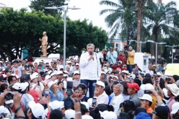 20 mil frailescanos recibieron Adán Augusto en Villaflores
