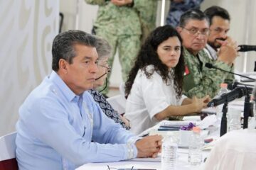 Asiste Rutilio Escandón a reunión del tema migratorio encabezada por titular de Segob, Luisa María Alcalde