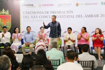 Encabeza Rutilio Escandón Ceremonia de Premiación del XXV Concurso Estatal de Ámbar 2023