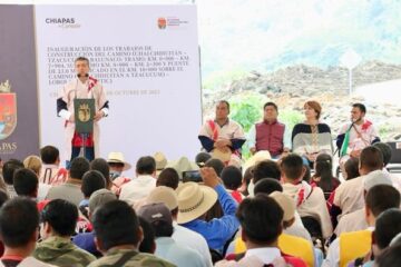 En Chalchihuitán, Rutilio Escandón inaugura camino Tzacucum-Balunaco y puente Tzacucum-Lobolaltik