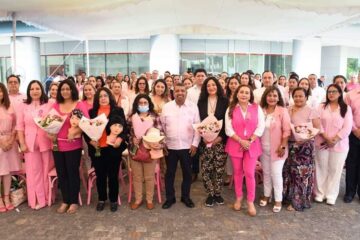 Preside Javier Jiménez conmemoración de la lucha contra el cáncer de mama