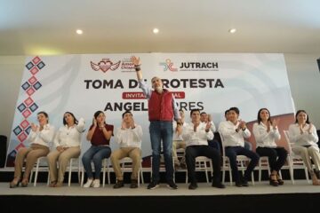 Angel Torres, invitado Distinguido en Encuentro con Asociaciones Civiles y Líderes de Colonias de Tuxtla