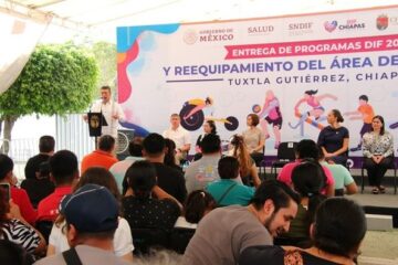 Entrega Rutilio Escandón apoyos de los Programas DIF 2023 a población en condiciones de vulnerabilidad