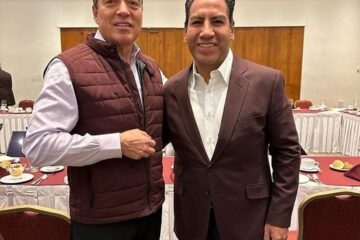 Eduardo Ramírez felicitó a Rutilio Escandón por su quinto informe de gobierno