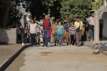 Mejoramos vialidades en colonia Paseo del Bosque, Tuxtla: Angel Torres