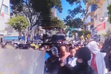 Maestros realizan multitudinaria marcha en la capital del estado