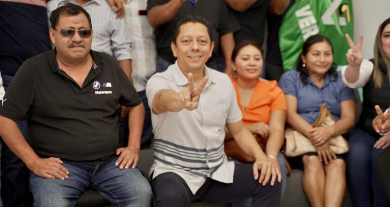 Pide Llaven Abarca a liderazgos de Salto de Agua abonar a los trabajos de la 4T
