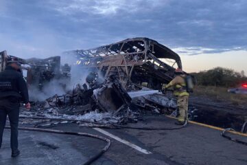 Fallecen 19 personas calcinadas en un accidente