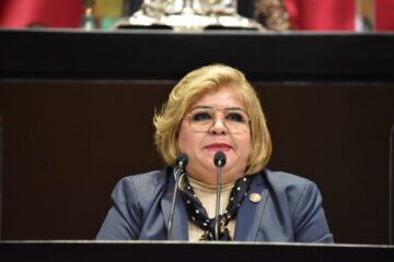 Impulsa Shirley Guadalupe Vázquez incluir tipo de sangre en credencial para votar