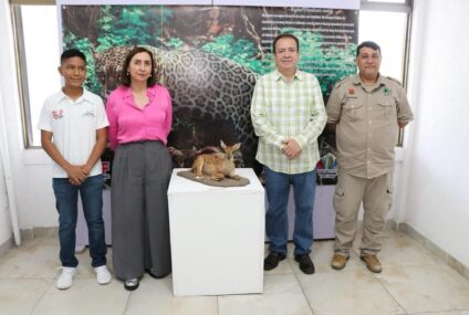Alcalde de Villaflores y su esposa inauguran Exposición: “Riqueza Faunística de Chiapas”