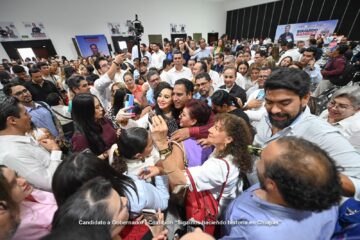 Eduardo Ramírez se reúne con sectores económicos y sociales de Tuxtla Gutiérrez