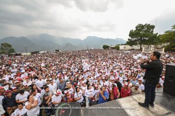 Eduardo Ramírez hace recorrido por la paz en la Sierra de Chiapas