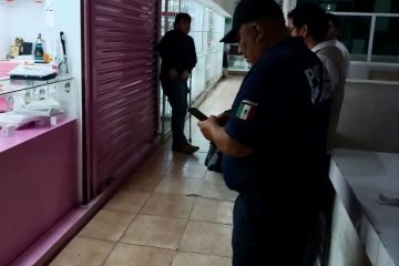 Asaltan Joyería al interior del mercado San Juan pero los candados no fueron violados
