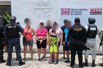 Migrantes retenidos de origen cubano son abandonados en Tapachula, Chiapas