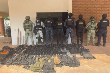 Balacera en Frontera Comalapa, donde decomisan arsenal y detienen a presuntos integrantes de la delincuencia organizada