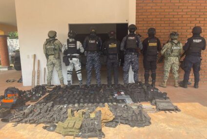 Balacera en Frontera Comalapa, donde decomisan arsenal y detienen a presuntos integrantes de la delincuencia organizada