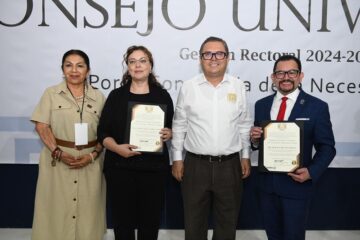 Aprueba Consejo Universitario de la UNACH entregar el Doctorado Honoris Causa a Javier Espinoza Mandujano y Carlos Navarrete Cáceres