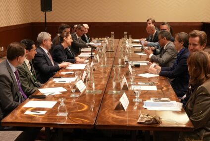 En el marco del G7, presidenta Claudia Sheinbaum destaca interés de empresarios canadienses por invertir en México