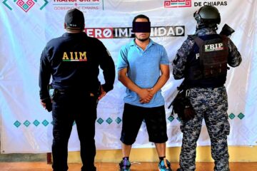 En operativo interinstitucional detienen a un masculino con vehículo con alteraciones en sus identificaciones en Huixtla.