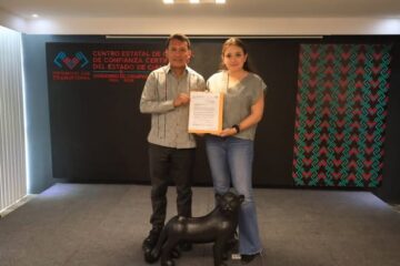 Valeria Rosales recibe resultados de Evaluación de Control de Confianza