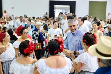 Gran festejo en honor a las abuelas y abuelos de Tuxtla