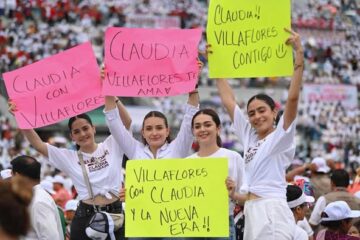 Villaflores presente en informe de Claudia Sheinbaum Pardo