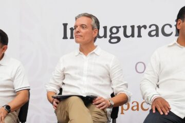 Eduardo Ramírez y Félix Medina Padilla inauguran Centro Multiservicios de la Comar en Tapachula