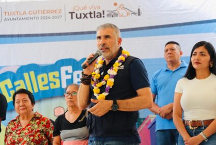 Calles Felices llega a Arroyo Blanco con más de 350 metros lineales pavimentados: Angel Torres