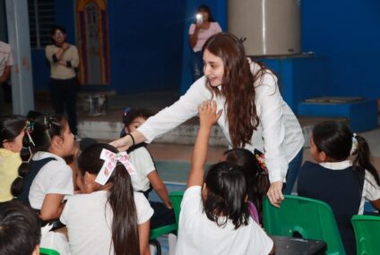 Valeria Rosales culmina entrega de Impulso Escolar en Villaflores