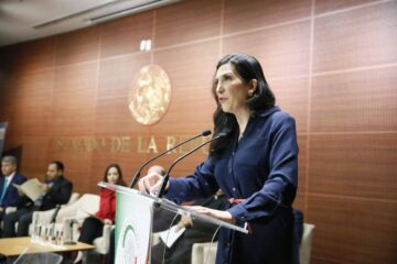 Muerte de Carlos Manzo debe ser un antes y un después en materia de combate a la delincuencia: Kenia López Rabadán Muerte de Carlos Manzo debe ser un antes y un después en materia de combate a la delincuencia: Kenia López Rabadán