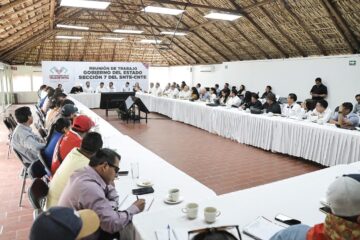 Eduardo Ramírez fortalece diálogo con maestras y maestros de la Sección 7 del SNTE-CNTE Eduardo Ramírez fortalece diálogo con maestras y maestros de la Sección 7 del SNTE-CNTE