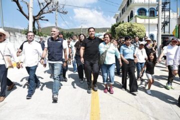 Eduardo Ramírez y Angel Torres inauguran modernización de calle de las colonias Laguitos Electricistas y Borges Laguitos