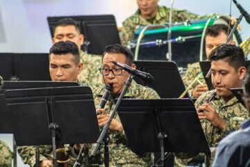 Universidad de Ciencias y Artes de Chiapas (UNICACH), en el Foro de Canal 10 Chiapas. Universidad de Ciencias y Artes de Chiapas (UNICACH), en el Foro de Canal 10 Chiapas.