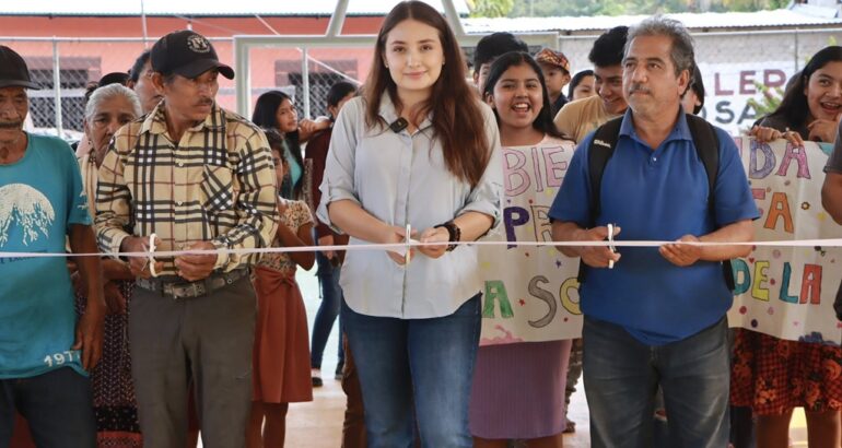 Valeria Rosales inaugura domo en Sombra de la Selva Valeria Rosales inaugura domo en Sombra de la Selva