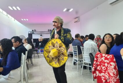 Celebran posada navideña y brindis de fin de año trabajadores del Sistema Chiapaneco de Radio, Televisión y Cinematografía