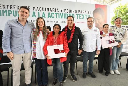 Eduardo Ramírez entrega apoyos para impulsar la actividad textil e inaugura Comedor del Humanismo