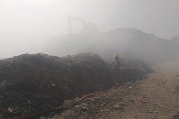 Sigue activo incendio en basurero municipal de Tapachula Sigue activo incendio en basurero municipal de Tapachula