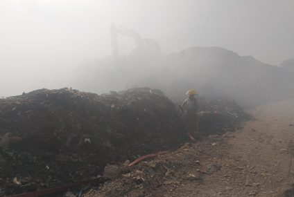 Sigue activo incendio en basurero municipal de Tapachula