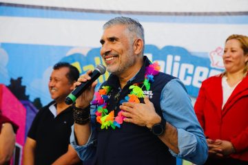 Angel Torres inaugura una calle más; ahora en la colonia Tuxtla Chico