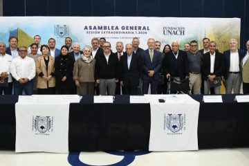 Renuevan a integrantes de los distintos consejos de la Fundación UNACH