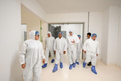 Eduardo Ramírez y Julio Berdegué supervisan avances de la Planta Moscamed en Metapa de Domínguez