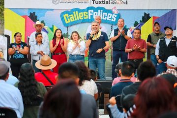 Angel Torres inaugura pavimentación integral en Copoya con el programa Calles Felices Angel Torres inaugura pavimentación integral en Copoya con el programa Calles Felices