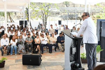 Crece matrícula de la licenciatura en Enseñanza del Inglés que imparte la UNACH en Tuxtla Gutiérrez Crece matrícula de la licenciatura en Enseñanza del Inglés que imparte la UNACH en Tuxtla Gutiérrez