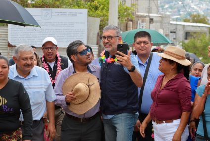 Pone en marcha más calles Angel Torres en colonias de Tuxtla; ahora en la Nueva Jerusalén