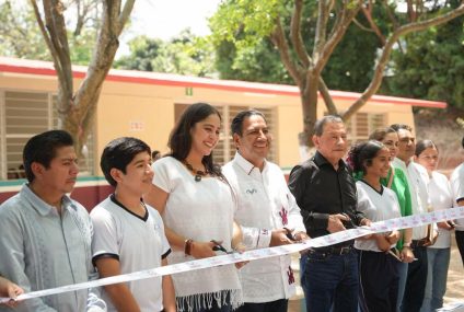 En Frontera Comalapa, Eduardo Ramírez impulsa autonomía económica de mujeres y mejora espacios educativos