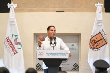 Conmemoran 201 años de la instalación del Poder Judicial en Chiapas; presentan reproducción de la Constitución de 1825