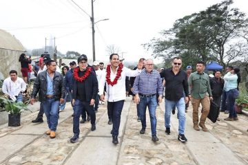 Eduardo Ramírez inaugura camino Berriozábal-Vistahermosa en beneficio de 39 mil habitantes Eduardo Ramírez inaugura camino Berriozábal-Vistahermosa en beneficio de 39 mil habitantes